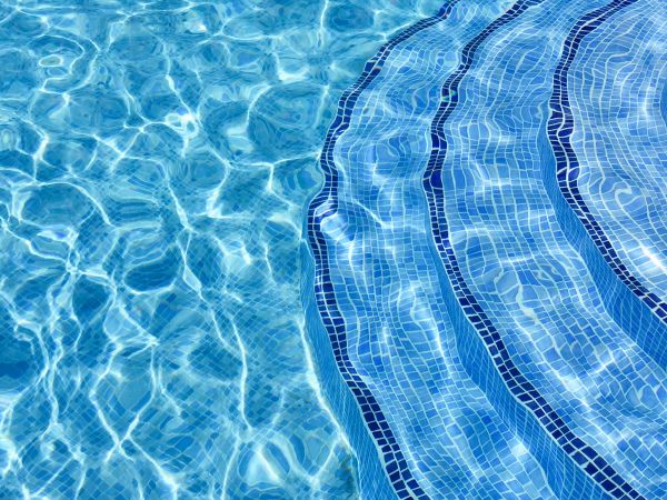 Swimming Pool Tile Repair